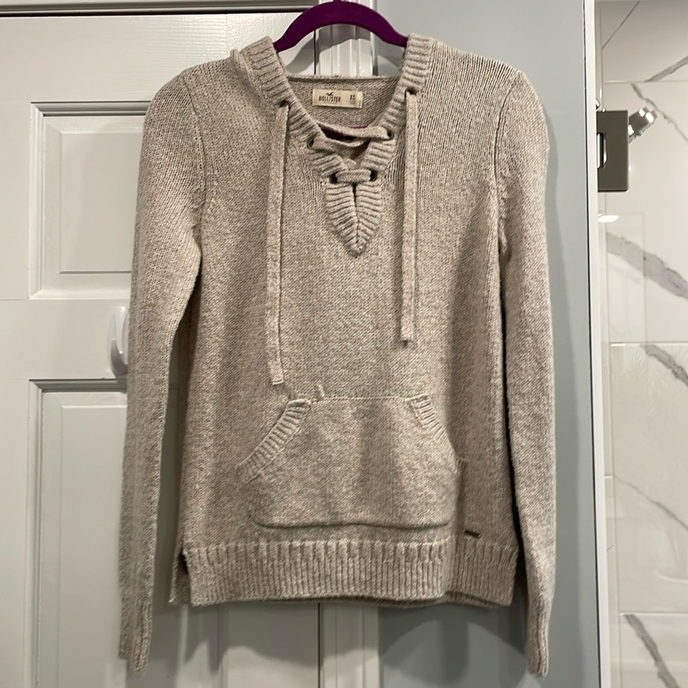 Hollister Women’s Beige Laced Hooded Knit Sweater